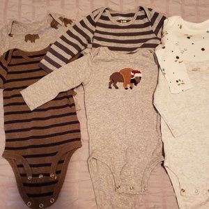 Set of baby onsies